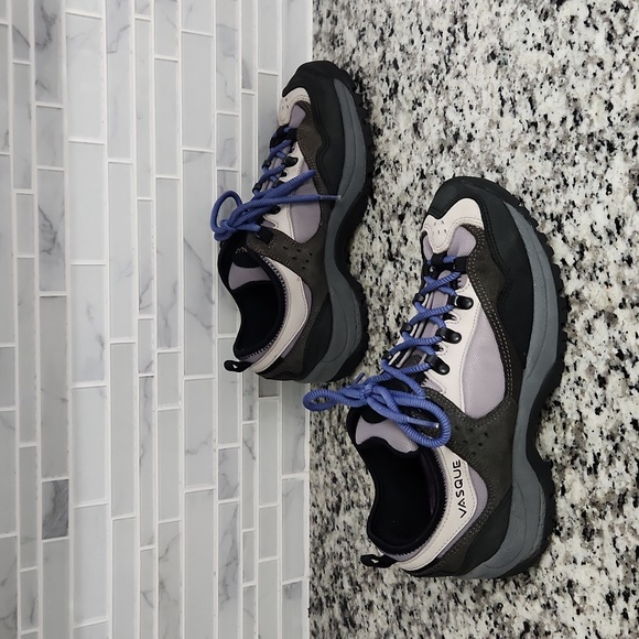 Women's Gray & Black Vasque Ankle Hiking Boots / Trail Running Shoes sz 8.5 - Picture 3 of 6